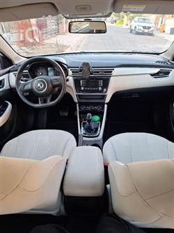 ئێم جی 5